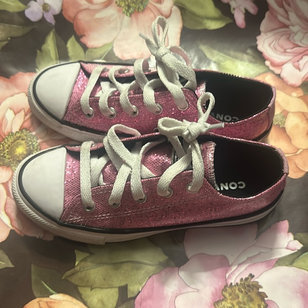 Girls pink glitter Converse low